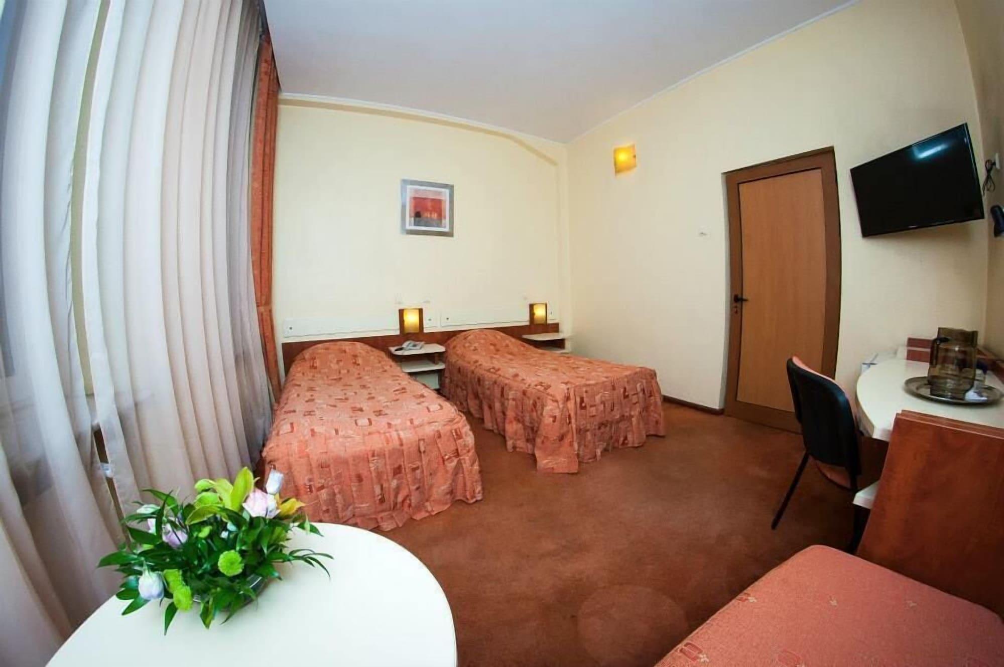 Hotel Astoria City Center Ιάσιο Εξωτερικό φωτογραφία
