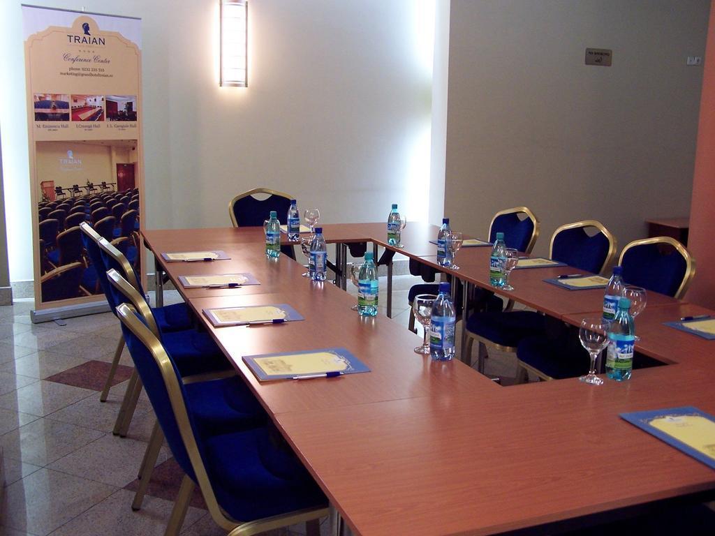 Hotel Astoria City Center Ιάσιο Εξωτερικό φωτογραφία