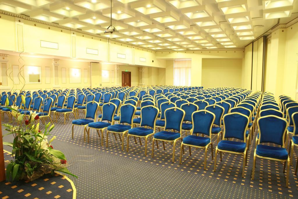Hotel Astoria City Center Ιάσιο Εξωτερικό φωτογραφία