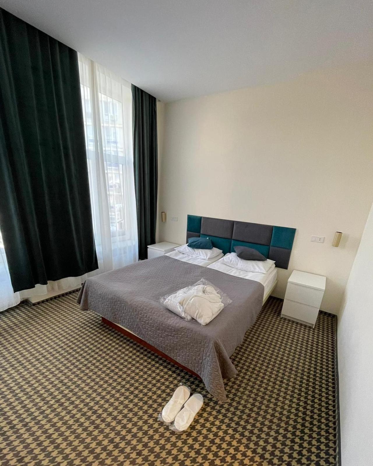 Hotel Astoria City Center Ιάσιο Εξωτερικό φωτογραφία