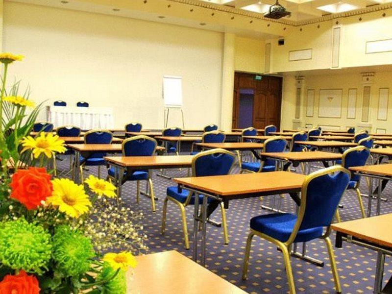 Hotel Astoria City Center Ιάσιο Εξωτερικό φωτογραφία
